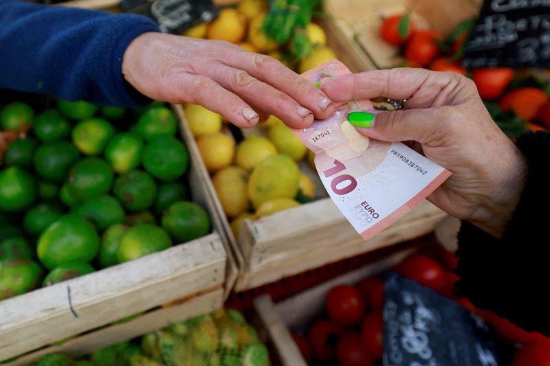 Euro zone consumers lift inflation expectations, ECB survey shows