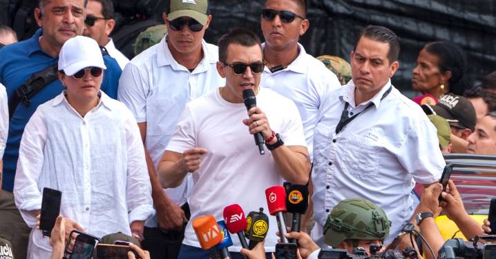 Dice Noboa que prefiere “morir” antes que retroceder en eliminación del subsidio al diésel