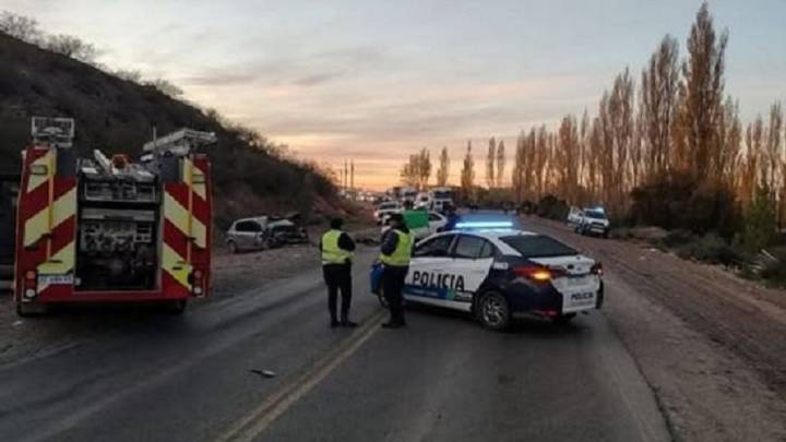 Un conductor alcoholizado chocó de frente contra una camioneta en la Ruta 7
