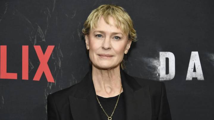 Robin Wright vuelve a creer en el amor a los 59 años y tras tres divorcios