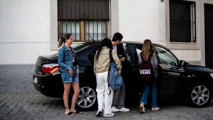 Fotogalería | Segundo día de clase en Extremadura sin transporte escolar