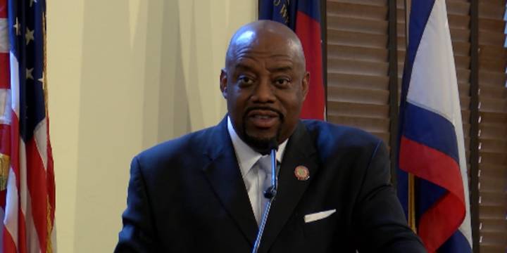 Savannah Mayor Van Johnson announces prostate cancer diagnosis
