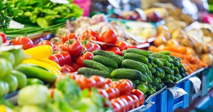 Doctor names vegetables which 'burn fat and boost health'