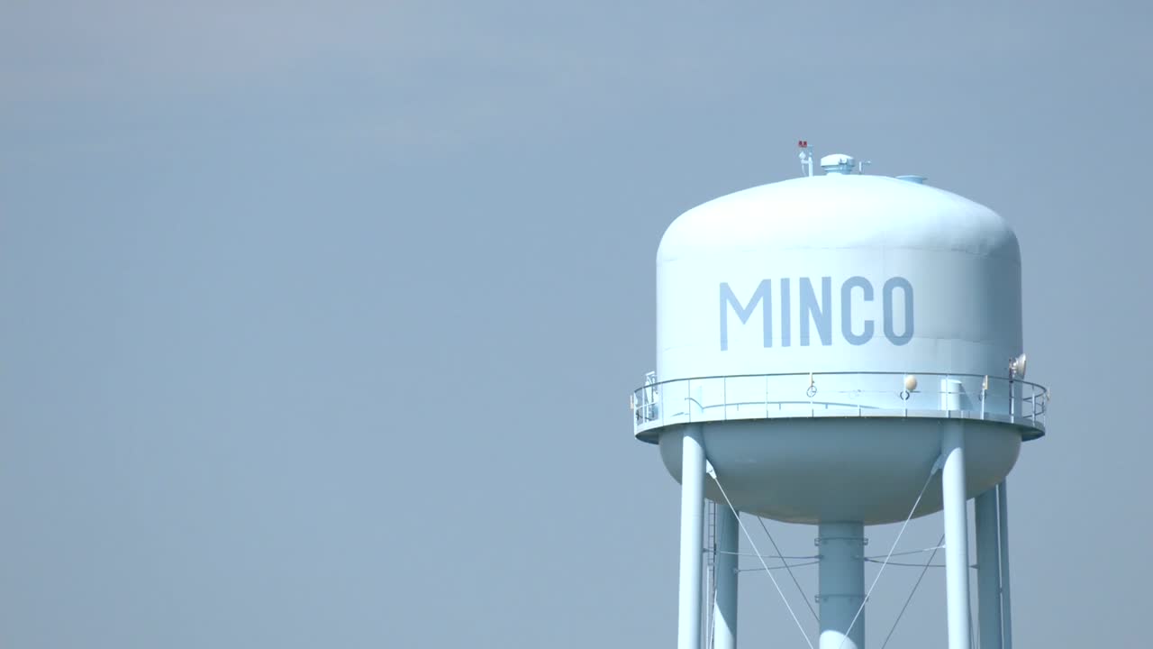 Minco mother describes scene of school bus crash: ‘A war zone’