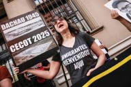 Bloquean deportar a migrantes en varios estados
