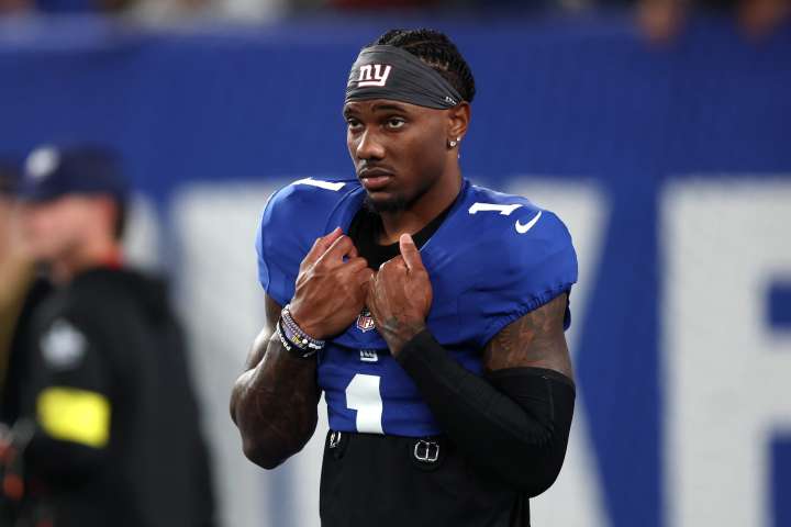 Giants' star receiver absent from practice with shoulder injury