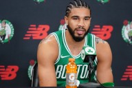 Deadspin | Celtics' Jayson Tatum feels 'no pressure' in recovery from Achilles injury