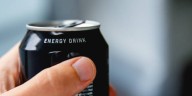 Diputados avalan prohibición en venta de bebidas energéticas para menores de edad