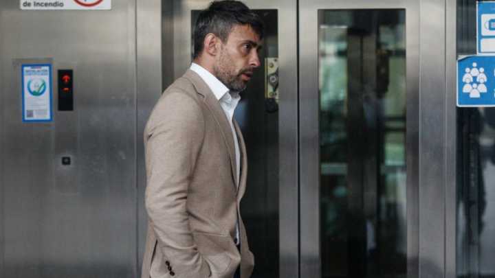 Denunciante asegura que Jorge Valdivia habría incumplido cautelar de prohibición de acercamiento