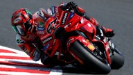 Pecco Bagnaia está de vuelta: victoria al sprint en Japón y Márquez roza el título