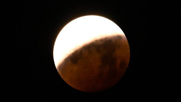 What to know about full blood moon, total lunar eclipse in September