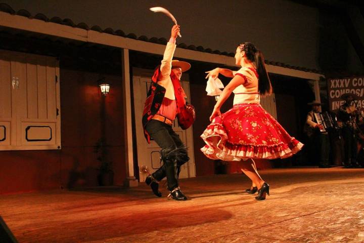 Fiestas Patrias: descubre el origen común de la cueca chilena y la marinera peruana