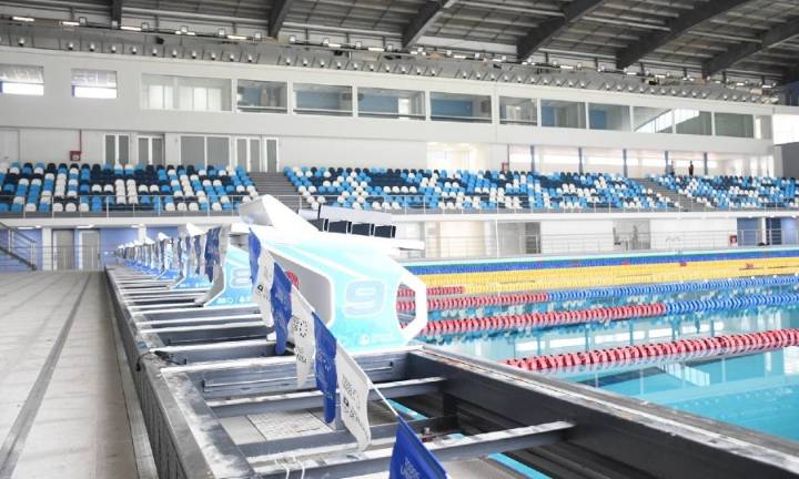 Insfrán inaugurará la piscina olímpica cubierta y climatizada junto con la pista de atletismo