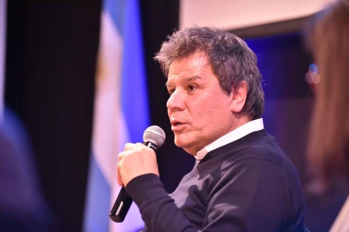 “Desilusión colectiva”: Facundo Manes advirtió que Milei está aislado y sin rumbo