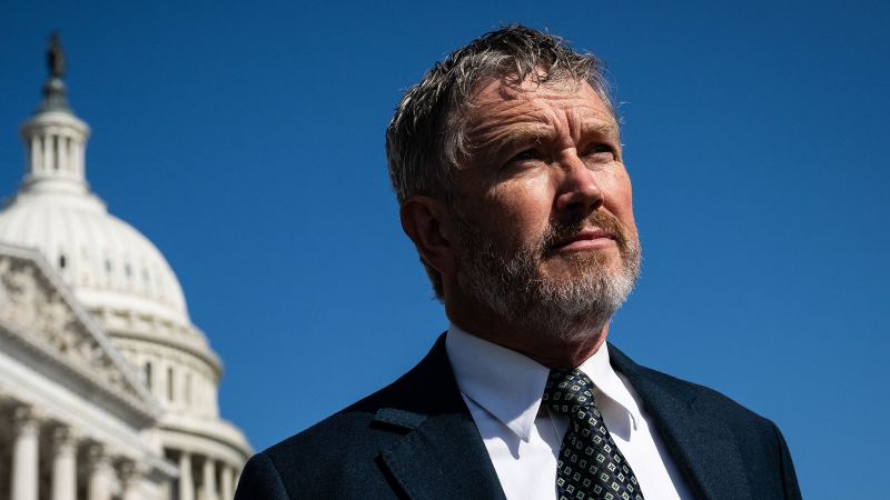 GOP leaders won’t help Massie’s bid for reelection as Trump plots his ouster