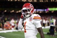 Chiefs' Xavier Worthy ruled out after injuring shoulder on first drive vs. Chargers