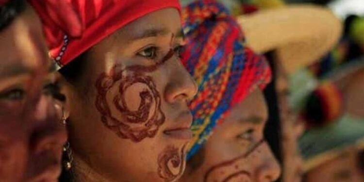 Día de la Mujer Indígena: discriminación y violencia en Venezuela