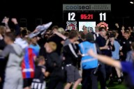 Grimsby multado por alinear a jugador inelegible en histórica victoria contra Man United