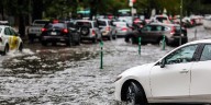Lluvia en la ZMG colapsa avenidas y provoca suspensión del Tren Ligero y Mi Macro Calzada