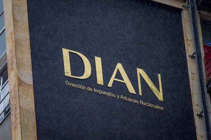 Uno de cada tres pesos está destinado al pago de deuda pública: CARF