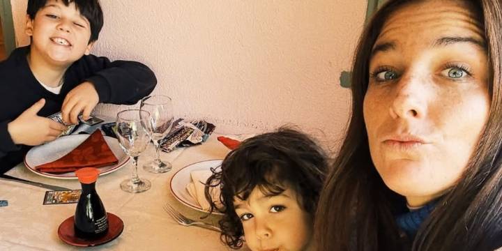 Los primeros días de Juana Repetto y sus hijos en su nueva casa: complicidad y alegría durante su embarazo