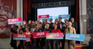 Comando de Jeannette Jara emplaza a Kast ad portas de debate presidencial: “Hay que sacarle la careta”