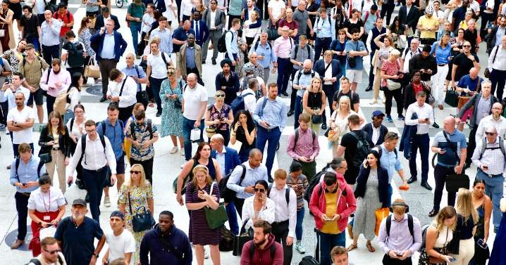 Urgent £1,400 security alert for millions in UK as money taken from accounts