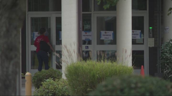 Vancouver Public Schools workers vote to authorize strike