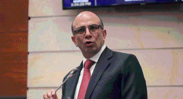 Derrotado Petro: Carlos Camargo, elegido Magistrado de la Corte Constitucional Obtuvo 62 votos a favor.