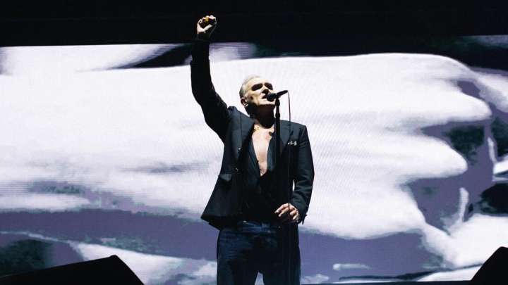 Morrisey Cancela Conciertos en EUA por Amenazas; ¿Qué Pasará con Sus Presentaciones en México?