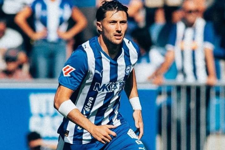 Sanción de la FIFA. El equipo de Chacho Coudet borró del equipo a uno de los argentinos involucrados en el escándalo de Malasia