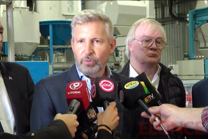 Frigerio anunció alivio fiscal al sector avícola y prometió la eliminación de Ingresos Brutos