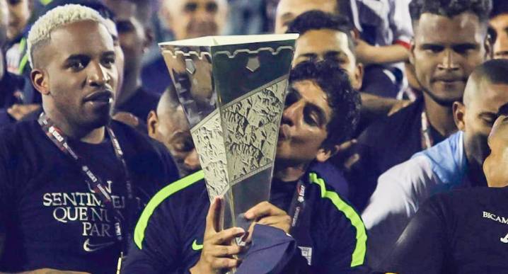 ‘Chicho’ Salas marcó distancia con Jefferson Farfán: “Confundió amistad con lo profesional”