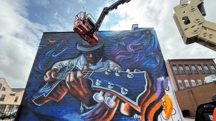'It makes me feel good.' Mural Fest returns to downtown Canton