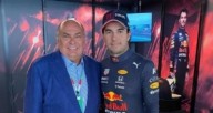 Papá de Checo Pérez desata polémica: asegura que su hijo hizo campeón a Verstappen