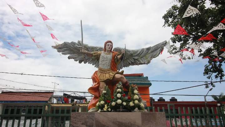 Así festejan los cordobeses a San Miguel Arcángel en su día