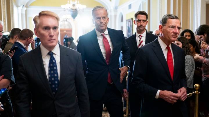 Democrats defeat Republican funding plan, taking government to brink of shutdown