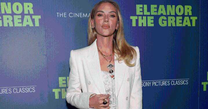 Scarlett Johansson’s White Suit Look Is Businesswear With a Slice of Fun