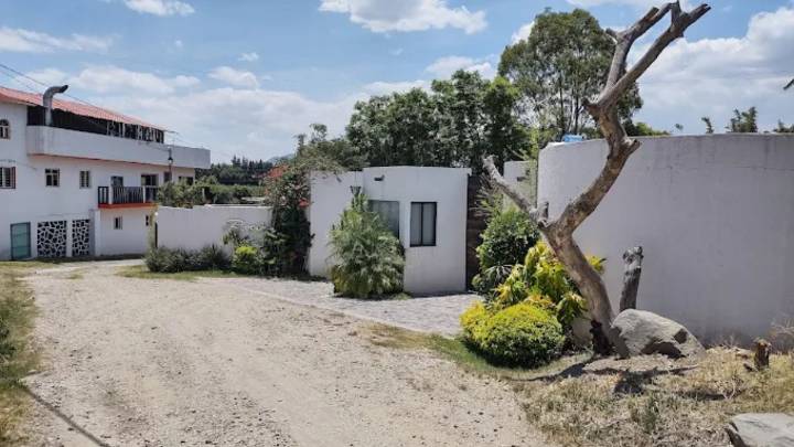 Hombres armados irrumpen en fraccionamiento El Rocío de Atlixco; logran robar cuatro casas