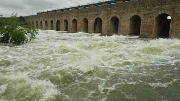 GHMC Evacuates 55 Residents from Flood-Prone Areas Under Shivaji Bridge Amid Twin Reservoirs Gate Lifting
