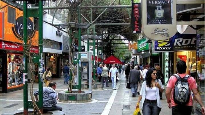 Día del Empleado de Comercio 2025: cómo será la modalidad de apertura en Córdoba