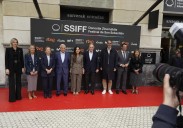 Amplia representación institucional en la proyección del documental