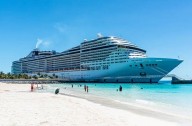 Hombre salta de crucero en Puerto Rico para evitar pagar una deuda de juego