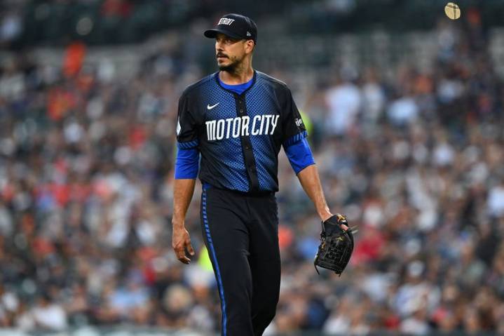 Braves signing Charlie Morton for final week of season