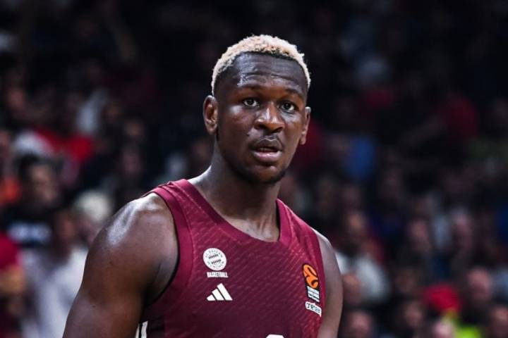Who Is Isaac Bonga? Ex-Lakers Star Eyes NBA Return After EuroBasket Breakout Here's everything you need to know about the ex-Lakers hooper Isaac Bonga who might be hoping for an NBA comeback soon! Adr