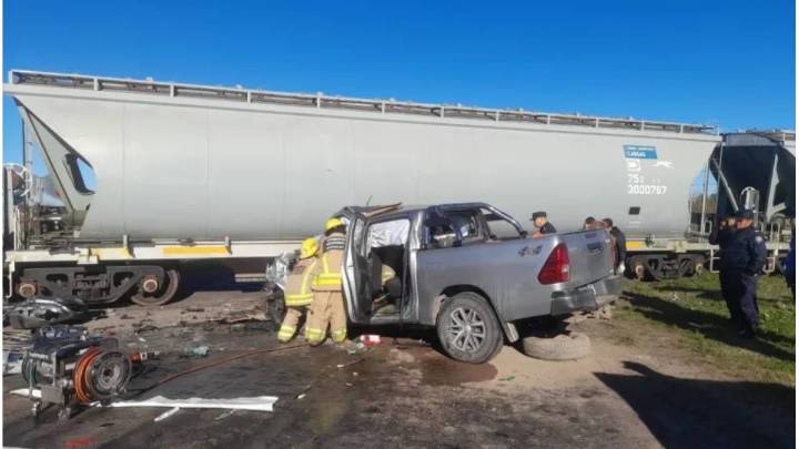 Ruta 12: tres muertos tras violento choque de una camioneta con un tren