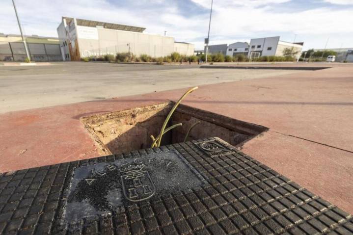 La zona norte de Campollano se apaga por los robos de cobre