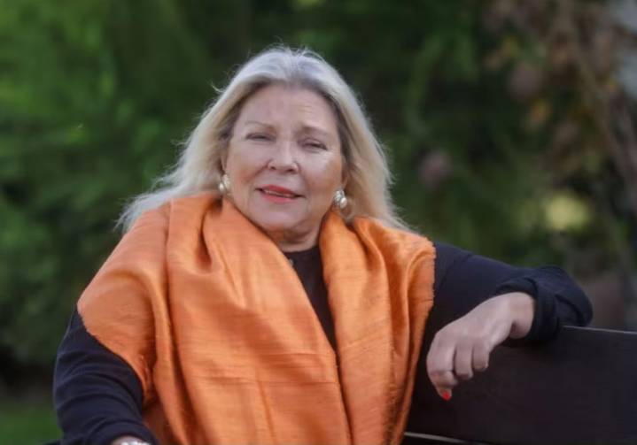 Carrió atribuyó las filtraciones de los audios a “los gatos que se casan con espías”
