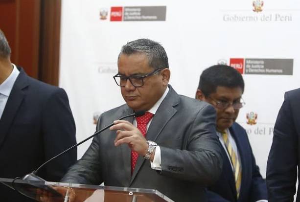 Juan José Santiváñez:Ministro de Justicia niega que audios con premier Arana tengan alguna «conducta criminal» 