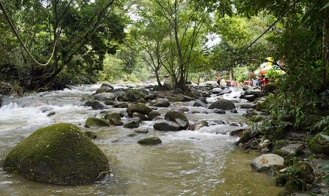 Fuertes lluvias en la Sierra Nevada aumentan caudal del Río Minca